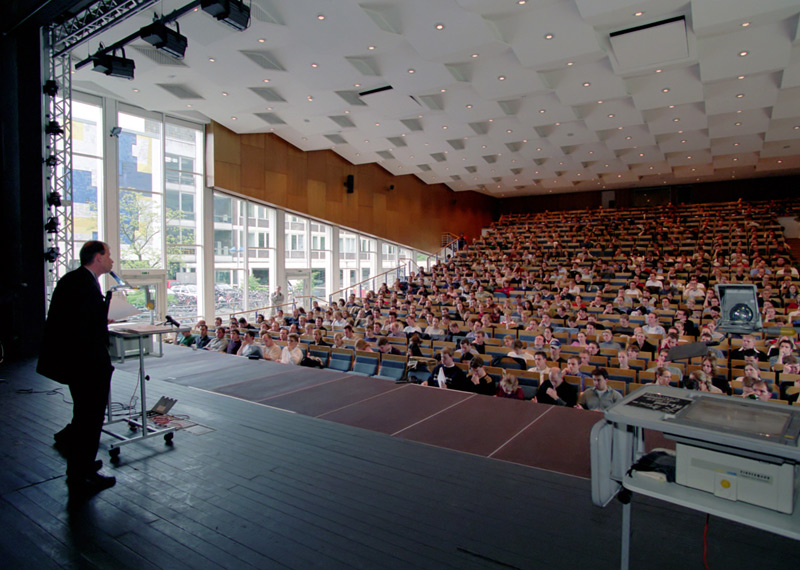 Ein Foto aus einem Hörsaal. (Foto: Presseamt Münster / Joachim Busch)