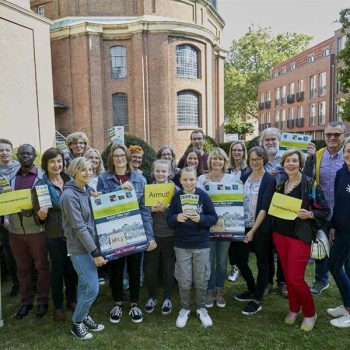 Gruppenbild von Gruppenvertreter*innen